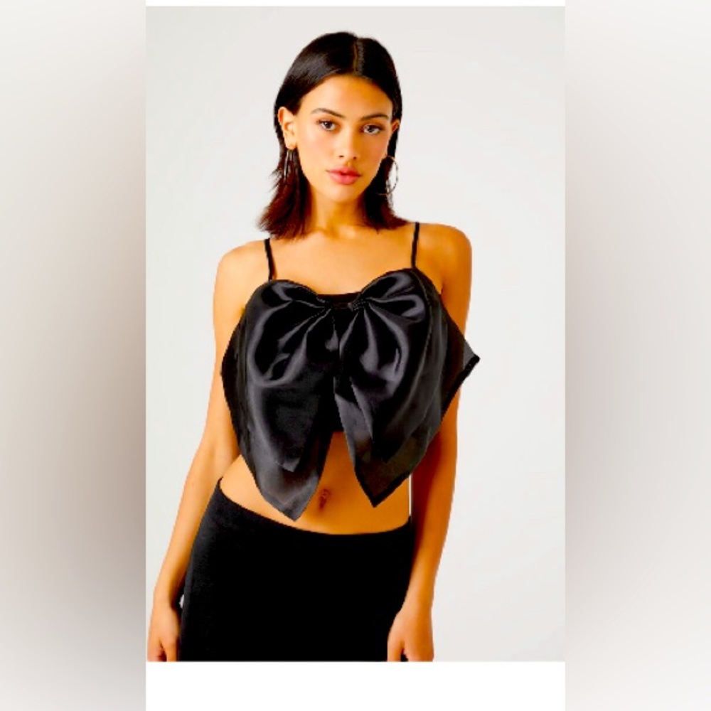 Statement Bow 🎀 Cropped Cami, S